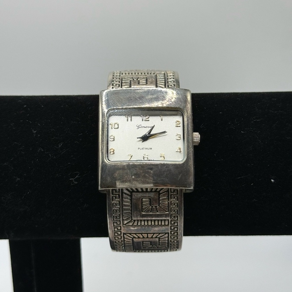 Vintage Geneva Platinum Silver Tone Square Face Bracelet Watch